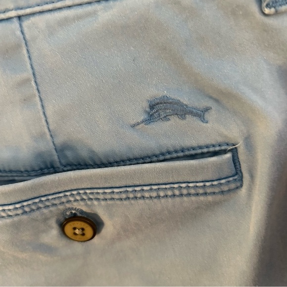 Tommy Bahama Port Side Blue Boracay 9” Shorts. Size 34. - Picture 6 of 12